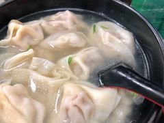 三鲜大馄饨-万寿斋(山阴路店)