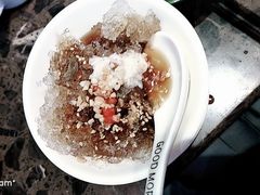 -沪小二炭火蛙锅(淮海中路美食不夜城店)