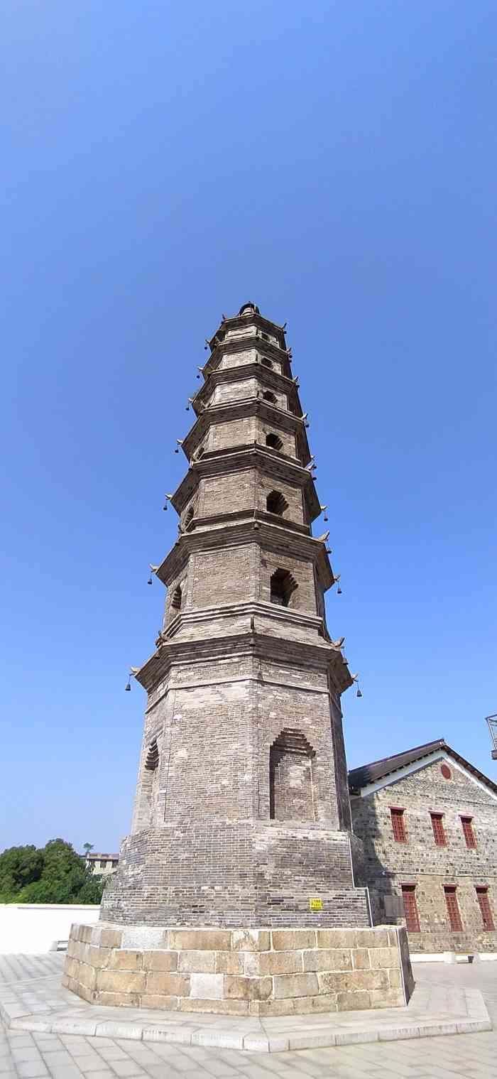 慈氏塔-"交通:原来在岳阳老城区真的还有一个80."-大众点评移动版