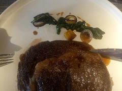 -卡普里披萨·牛扒·下午茶