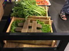 -尚尚仙·酸汤猪手·猪肚鸡火锅(华联万柳购物中心店)