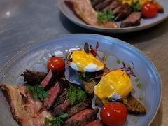 招牌小牛侧腹班尼迪-人民咖啡馆(四行仓库店)