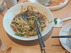 -关东小磨东北菜(上海长风大悦城店)