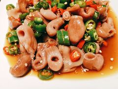 -臻鲜燕海鲜融合餐厅(金陵style店)