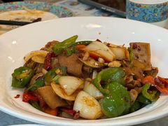 -汗腾格里·风味餐厅(新疆驻京办店)
