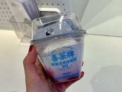 蓝莓希腊酸奶-喜茶(迪士尼小镇DP店)