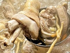 -威邵鸡煲(西华路总店)