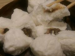 蚝皇叉烧包-粤仔湾砂锅粥(广益哥伦布店)