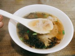 -街头顶黄记馄饨王(中山中路店)