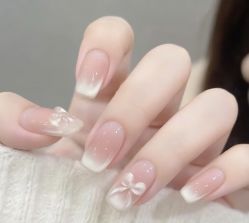 -爱美睫美甲会馆