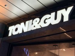-TONI&GUY