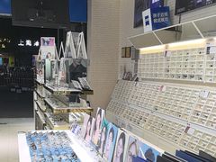 -诺柯视眼镜-蔡司依视路官方工厂店(淞南一店)