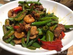 -卢大鲜鱼头捞饭(美利广场店)