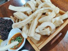 -汤锅大王(新平曹苏黄牛汤锅有限公司)