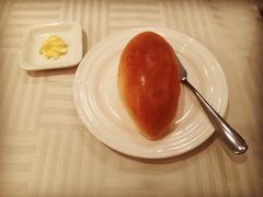 黄油面包-红房子西菜馆(淮海中路店)
