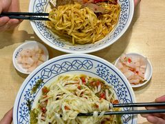 -李与白包子铺(桐梓林店)