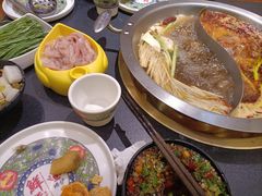 -沸炉重庆老火锅(军事博物馆店)