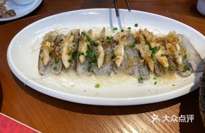 Steamed Clams with Garlic and Vermicelli