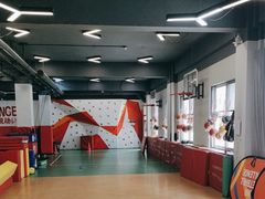 -悦动体能篮球羽毛球网球(三里河店)