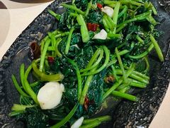 炝炒地瓜叶-山石榴·贵州菜(丰盛里店)