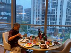 -广州设计之都温德姆酒店·月澜西餐厅