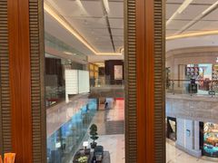 -怡咖啡海鲜自助餐厅(浦东香格里拉店)