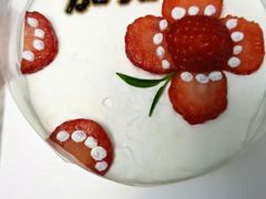 -蜜蜂小象·榴莲千层蛋糕(时代汇11栋店)
