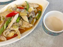 -汗腾格里·风味餐厅(新疆驻京办店)