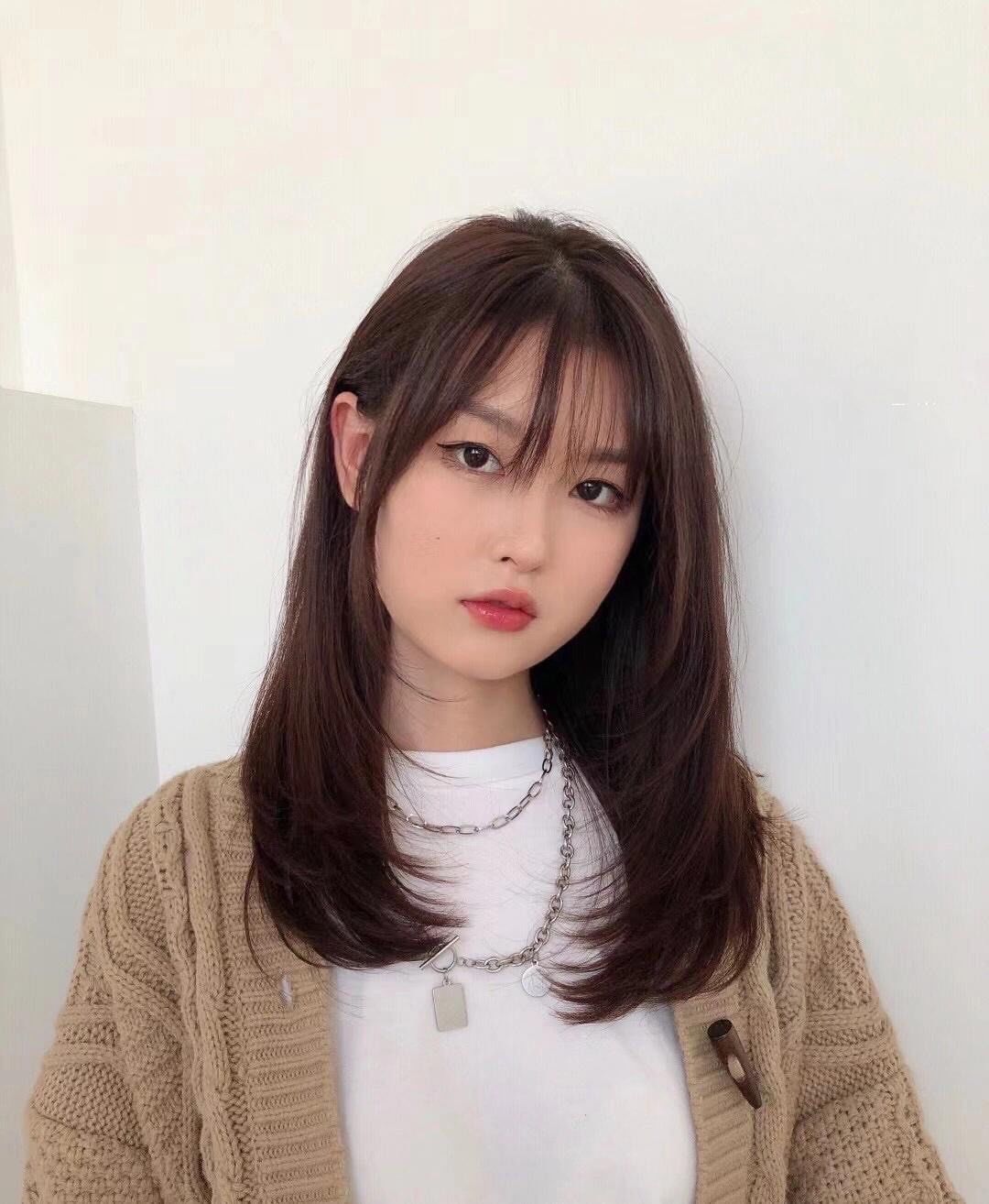 锁骨发发型 女生中长发发型 减龄发