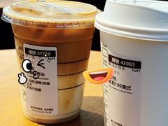 -星巴克(上海虹桥站2A检票口)