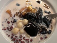 -RUXU入续糖水铺与包(卓悦中心店)