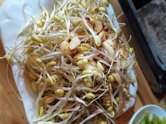 -宏兴烤鱼山庄(宣恩总店)