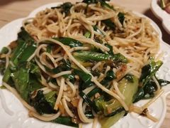 凉米线-缘生态云南菜·野生菌庭院餐厅(华侨城店)