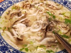太湖银鱼羹-水上明月·湖景餐厅
