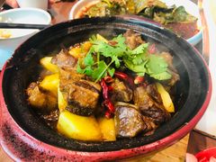 -有红鸡毛店·川菜(建设路店)