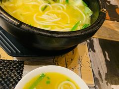 -滇越乘象云南餐厅(豆各庄店)