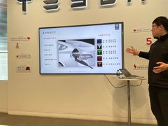 -TESLA 特斯拉(上海太古汇体验店)