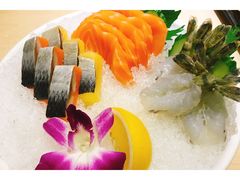 -万岁料理回转寿司(华贸店)