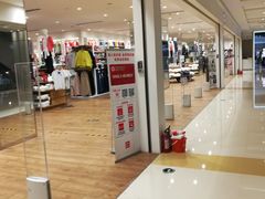 -优衣库(郑州丹尼斯大卫城店)