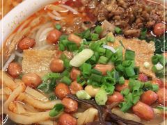 -水平有限螺蛳粉(宏达大厦店)