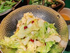 干锅手撕包菜-费大厨辣椒炒肉(太平老街店)