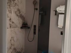 -万泊酒店(长沙五一广场国金中心店)