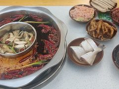 -正贰捌经重庆老火锅(建设路店)