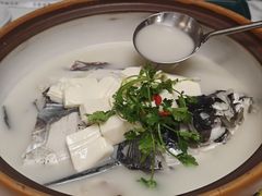 鱼头豆腐汤-宝荣鱼馆·临湖之宴(千岛湖店)