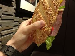 -星巴克臻选(南京金茂览秀城店)