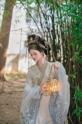 -一揽芳华汉服旗袍体验馆(拙政园店)
