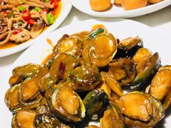酱焖小鲍鱼-日丰园海肠水饺·老字号大连海鲜(和平广场店)