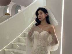 -艾米丽婚纱礼服