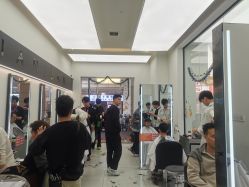 -乾健·烫染·接发SALON