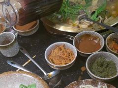 -顶顶汤火牛排火锅·经典铜锅涮肉